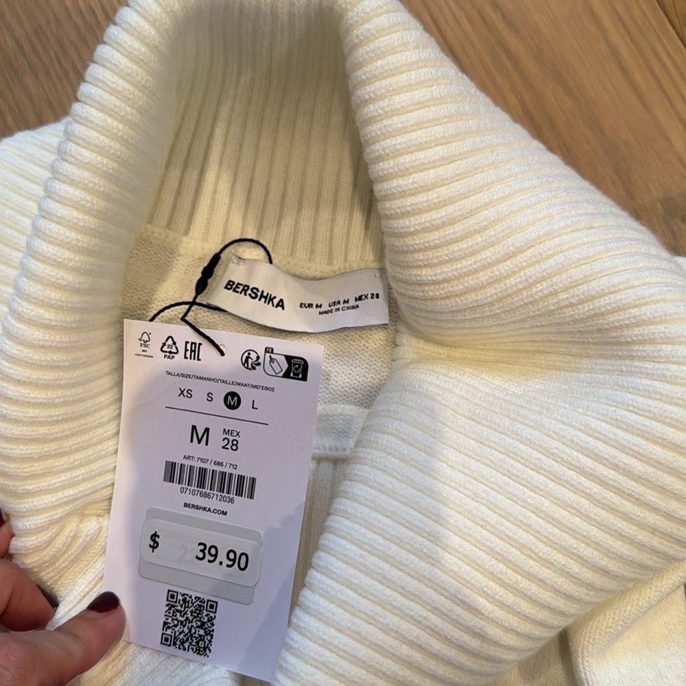 Bershka Cream Bardot Sweater - Picture 3 of 3
